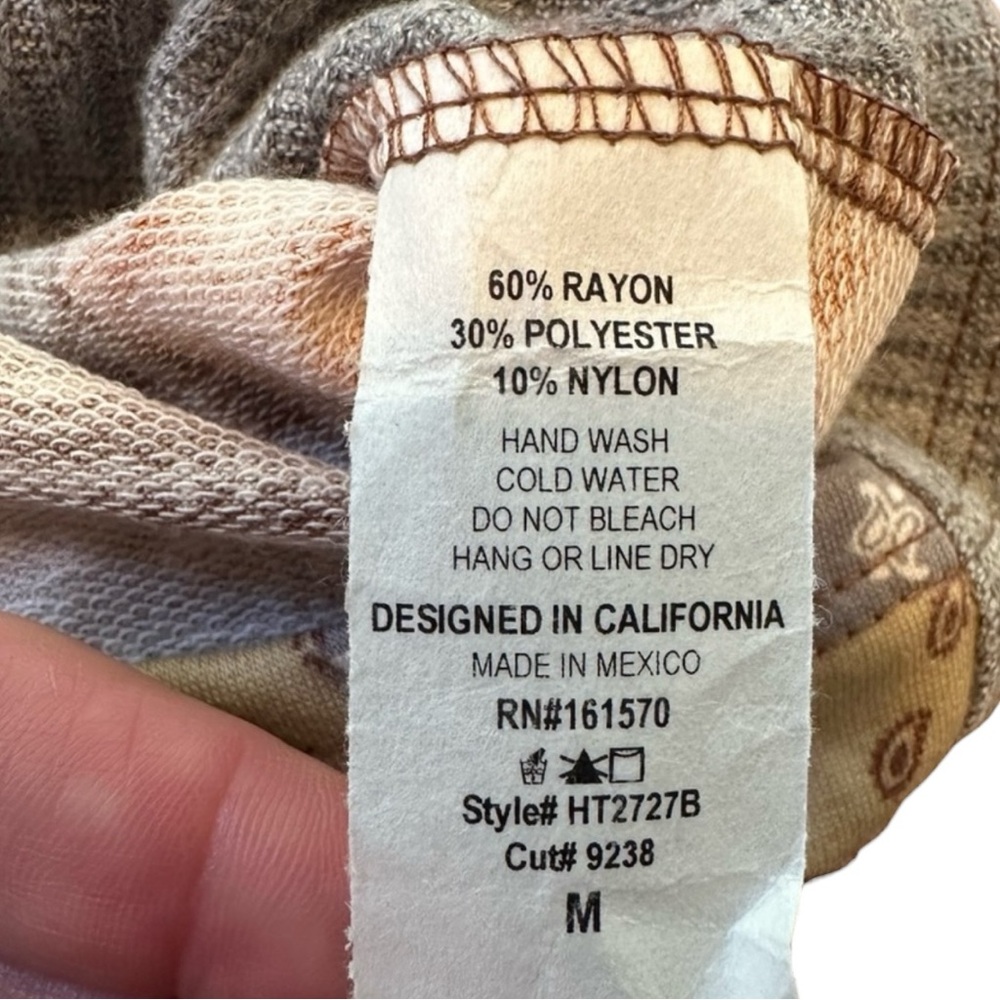 NWOT Mauve Print Patchwork Top Gray Sleeves Size M - Picture 4 of 6
